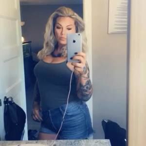 Meet your Posher, Layla